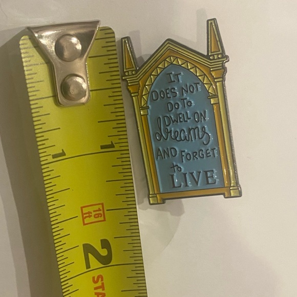Dwell on Dream Forget to Live Enamel Pin Harry Potter Dumbledore Mirror Quote - Picture 4 of 8